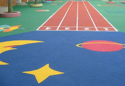 幼兒園室外塑膠地面施工注意事項和塑膠場地做法是什么？
